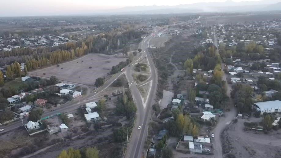 Mendoza, Argentina: improvement of the corridor of the Provincial Route 82